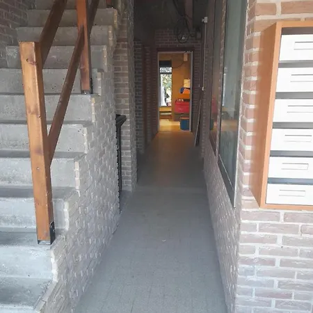 Апартаменты Sur Jardin Au Calme A Pernes 1