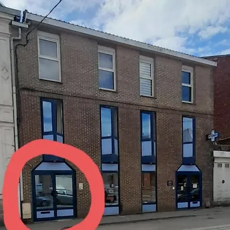 Sur Jardin Au Calme A Pernes 1 * Pernes (Pas-de-Calais)